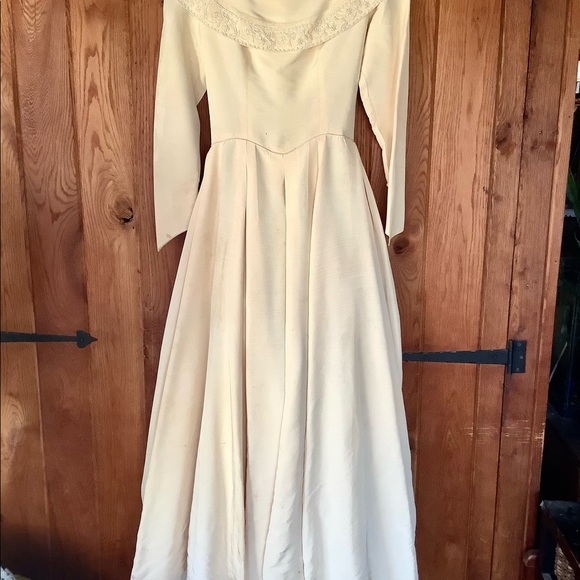 TRUE VINTAGE WEDDING DRESS, 1940s-1950s - Picture 5 of 13